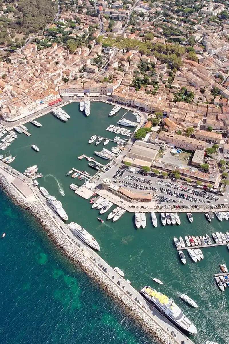 Nautical catering for yachts, luxury boats, and sailboats in St-Tropez and near Toulon